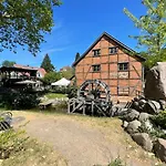 Apartament Zuarin Gewoelbekeller - Direkt Am Schlossgarten Von - Parkplatz Auf Anfrage - Aufladestation Fuer Elektro-autos Vorhanden Schwerin (Mecklenburg-Vorpommern)