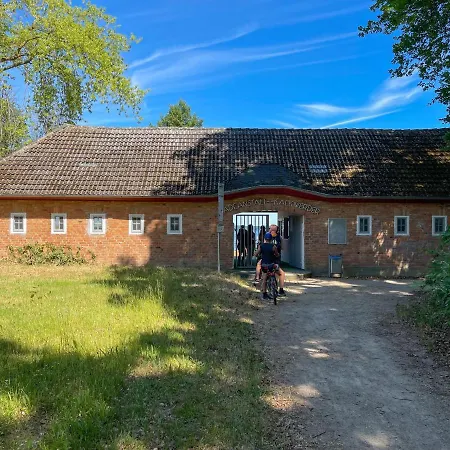 Appartement Zuarin Gewoelbekeller - Direkt Am Schlossgarten Von - Parkplatz Auf Anfrage - Aufladestation Fuer Elektro-autos Vorhanden