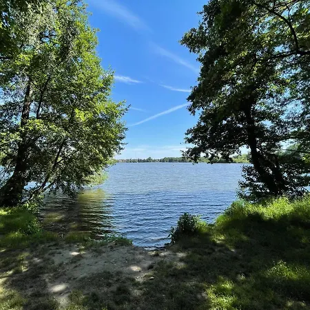 Zuarin Gewoelbekeller - Direkt Am Schlossgarten Von - Parkplatz Auf Anfrage - Aufladestation Fuer Elektro-autos Vorhanden Appartement *