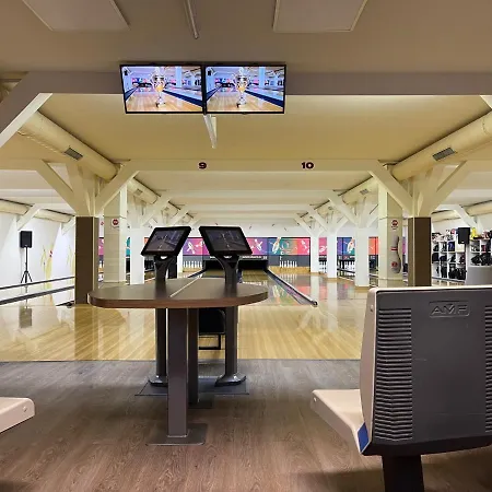 Zuarin Gewoelbekeller - Direkt Am Schlossgarten Von - Parkplatz Auf Anfrage - Aufladestation Fuer Elektro-autos Vorhanden Lejlighed Schwerin (Mecklenburg-Vorpommern)